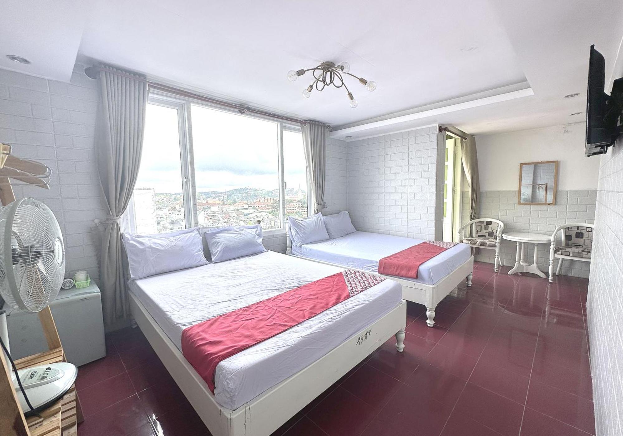 Oyo 1196 Le Vu Hotel 大叻 外观 照片
