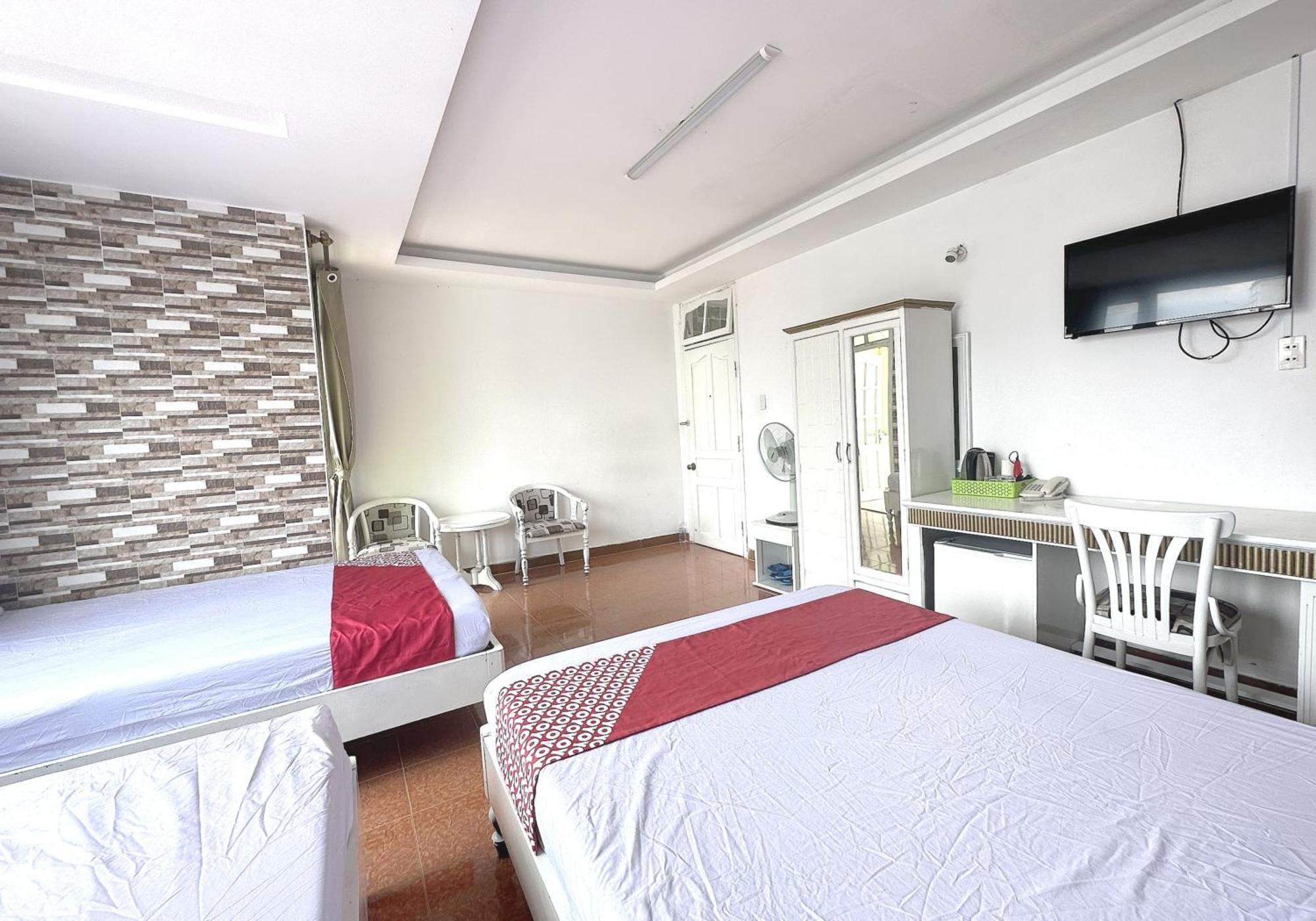 Oyo 1196 Le Vu Hotel 大叻 外观 照片