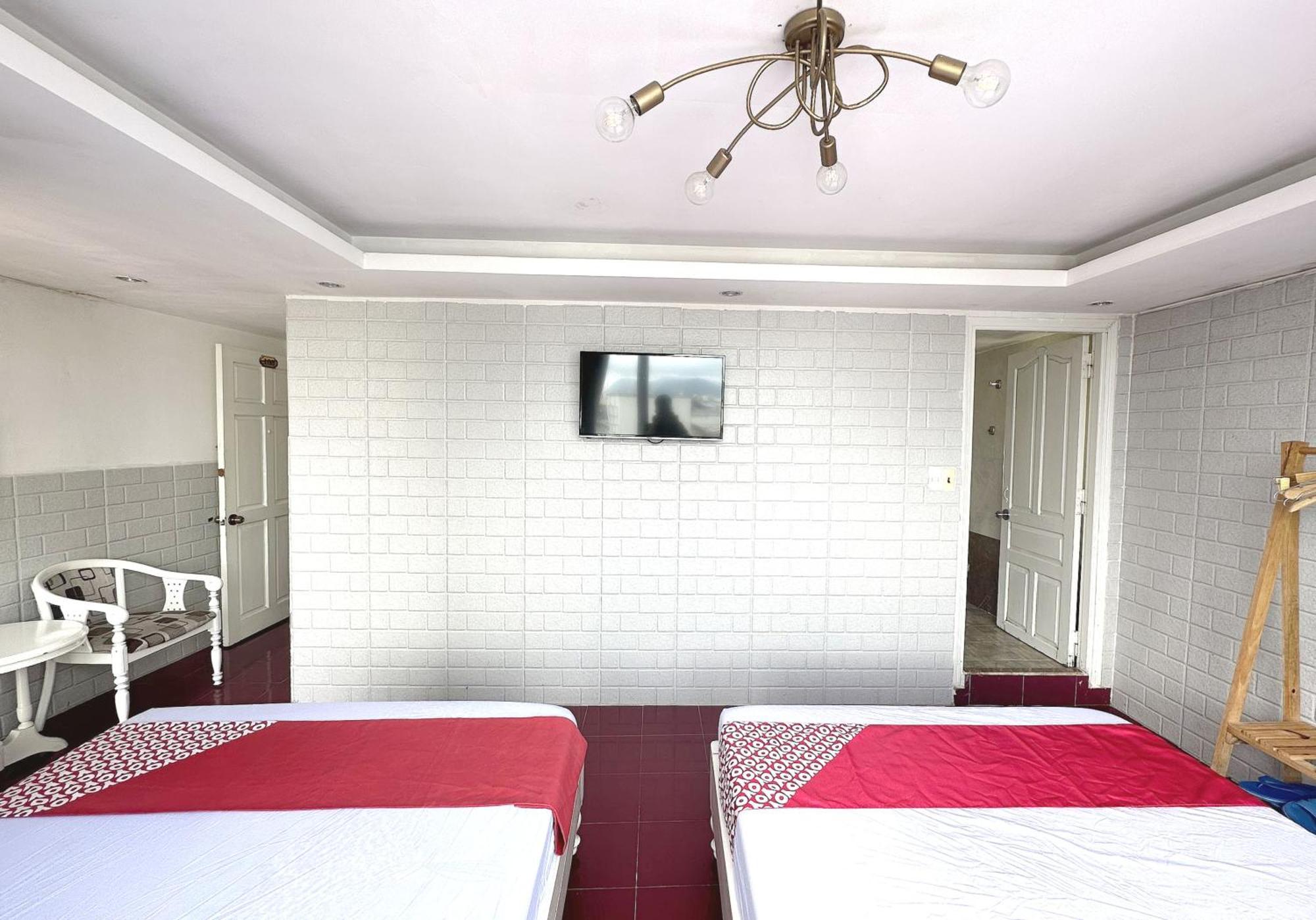 Oyo 1196 Le Vu Hotel 大叻 外观 照片