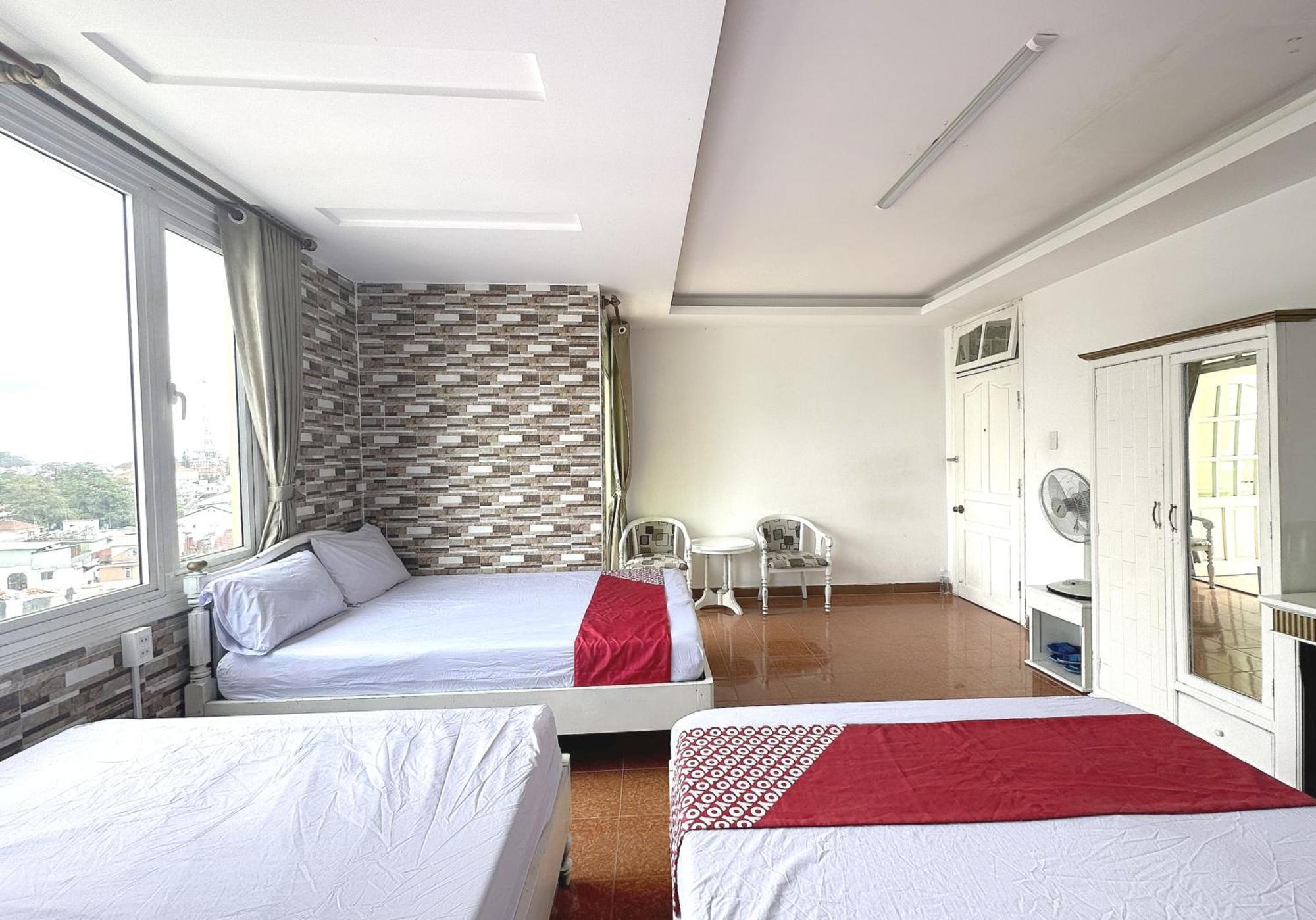 Oyo 1196 Le Vu Hotel 大叻 外观 照片