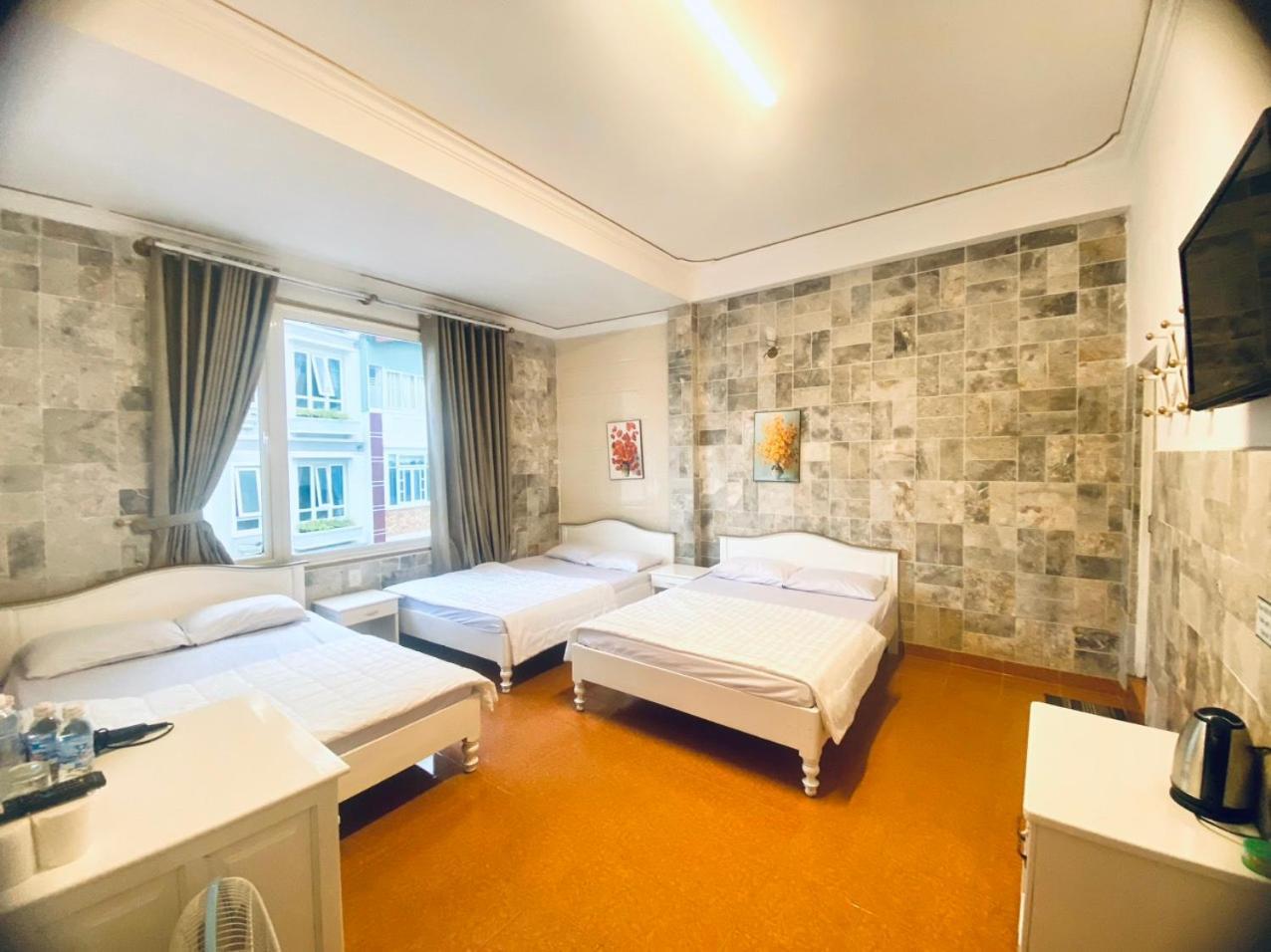 Oyo 1196 Le Vu Hotel 大叻 外观 照片